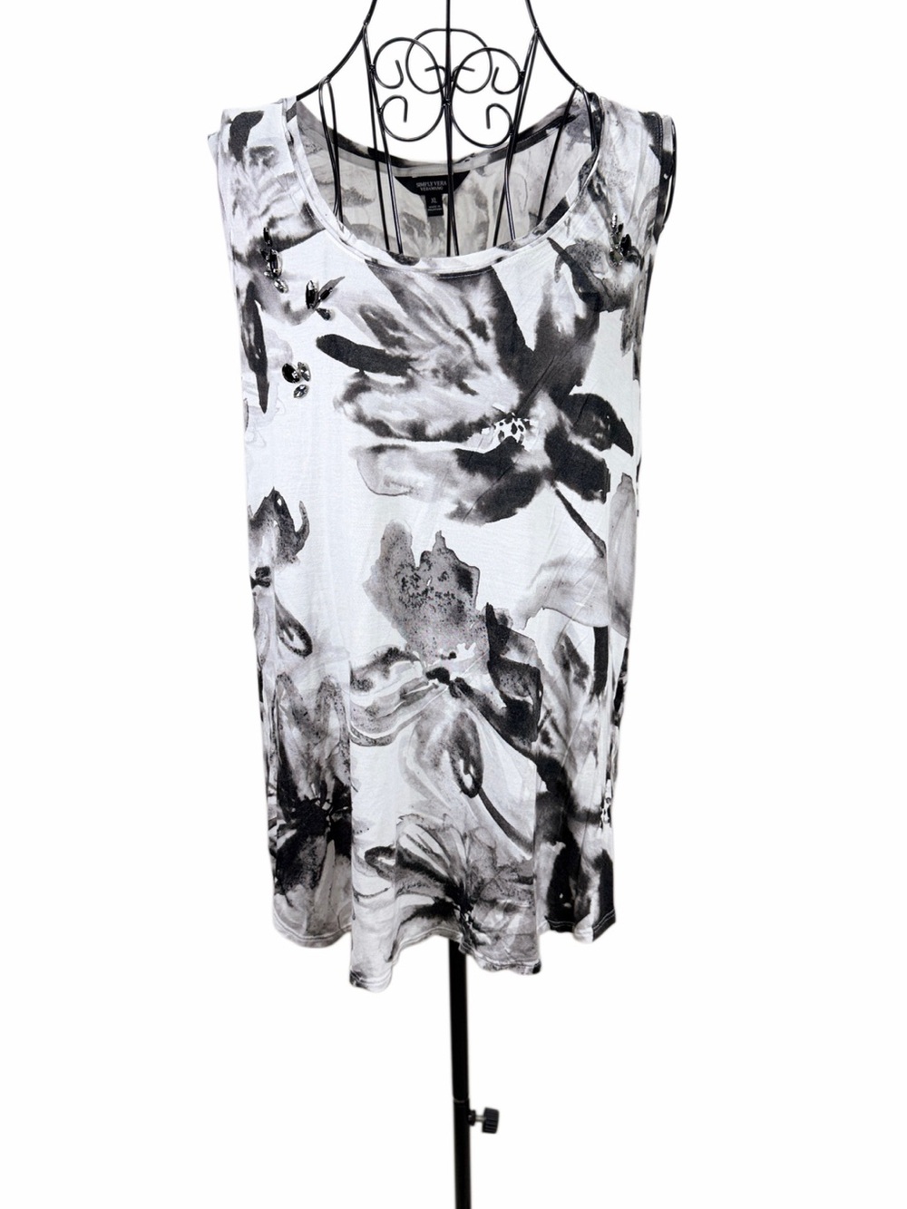Simply Vera Vera Wang Black & White Floral Tank